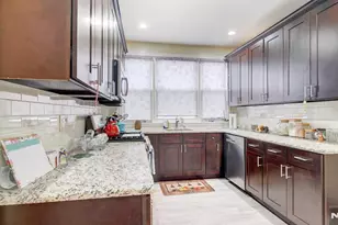 18 McKay Ave, East Orange, NJ 07018 - Photo 7