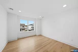 110 Platt Ave, Saddle Brook Township, NJ 07663 - Photo 37