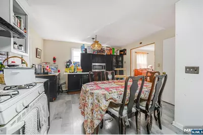 2397 Seymour Avenue, Union Township, NJ 07083 - Photo 7