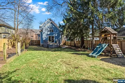 82 Essex Avenue, Glen Ridge, NJ 07028 - Photo 27