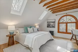 82 Essex Ave, Glen Ridge, NJ 07028 - Photo 17