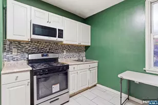 29 Victoria Ave, Newark, NJ 07104 - Photo 7