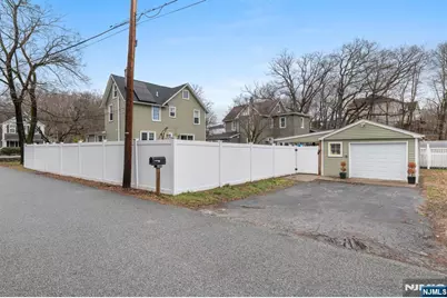 113 Meadowbrook Avenue, Wanaque, NJ 07465 - Photo 21