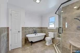 488 Fairlawn Pkwy, Saddle Brook Township, NJ 07663 - Photo 23