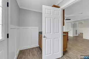 488 Fairlawn Pkwy, Saddle Brook Township, NJ 07663 - Photo 13