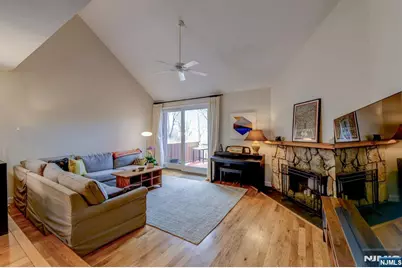598 Sanderling Court, Secaucus, NJ 07094 - Photo 3