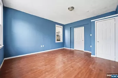 375 6th Avenue, Newark, NJ 07107 - Photo 17