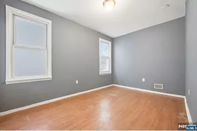 375 6th Avenue, Newark, NJ 07107 - Photo 15