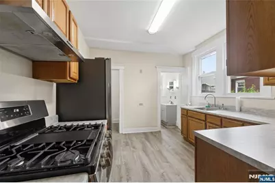 42 Walnut Street, Rutherford, NJ 07070 - Photo 11