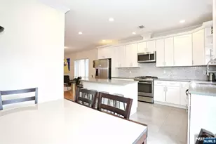 223 Grant Ave, Cliffside Park, NJ 07010 - Photo 21