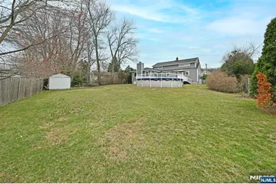 217 Sweetbriar Place, Paramus, NJ 07652 - Photo 25