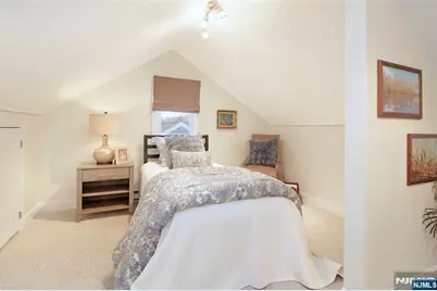 341 Essex Avenue, Bloomfield, NJ 07003 - Photo 33