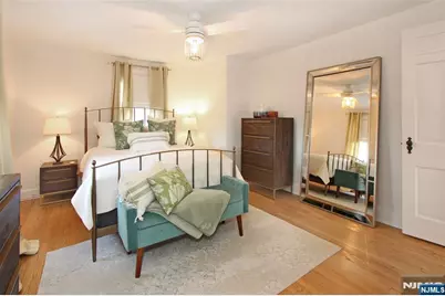 341 Essex Avenue, Bloomfield, NJ 07003 - Photo 25