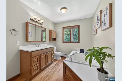 219 Kociemba Drive, River Vale Township, NJ 07675 - Photo 19