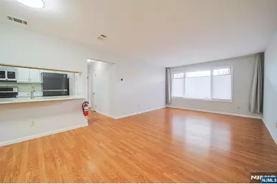 216 Washington A #A, Fort Lee, NJ 07024 - Photo 3