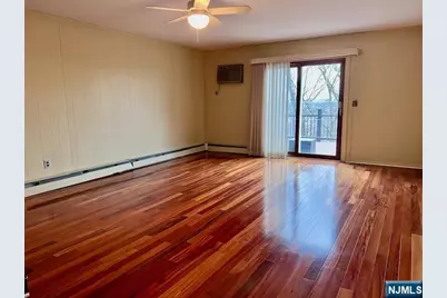 661 Clinton Place, Ridgefield, NJ 07657 - Photo 5