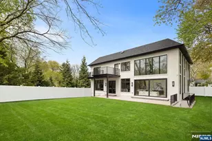 320 Spencer Pl, Paramus, NJ 07652 - Photo 31