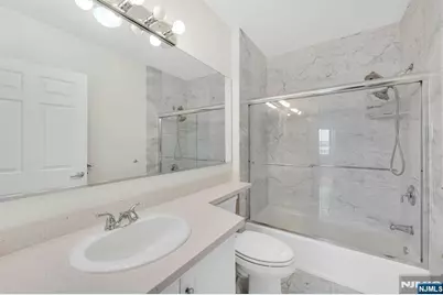 118 The Promenade, Edgewater, NJ 07020 - Photo 19