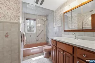 548 Covington Pl, Wyckoff Township, NJ 07481 - Photo 17