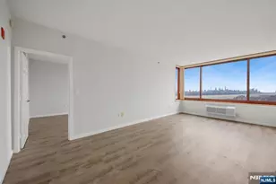 100 Old Palisade Road 2209, Fort Lee, NJ 07024 - Photo 7