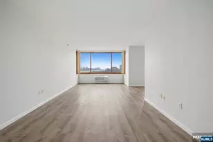 100 Old Palisade Road 2209, Fort Lee, NJ 07024 - Photo 5