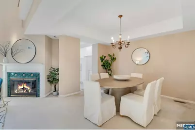 30 Clements Court, Roseland, NJ 07068 - Photo 7