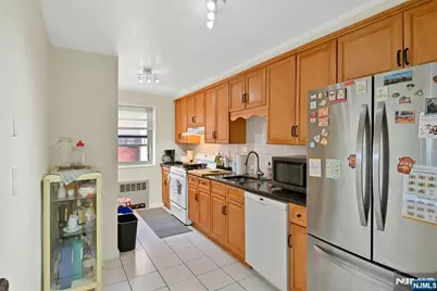 208 Anderson Street S5A #S5A, Hackensack, NJ 07601 - Photo 9