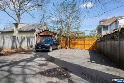 41 Montague Place C0002 #C0002, Montclair, NJ 07042 - Photo 31
