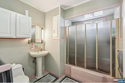 185 Trenton Avenue, Paterson, NJ 07503 - Photo 33