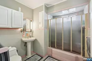185 Trenton Ave, Paterson, NJ 07503 - Photo 33