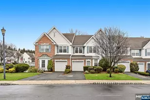 118 Cambridge Dr 1067, Nutley, NJ 07110 - Photo 3