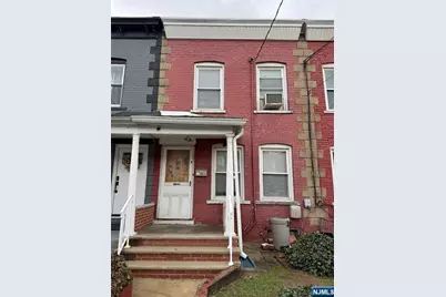 680 1/2 Chestnut Street, Kearny, NJ 07032 - Photo 1