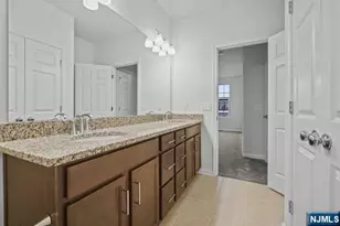 70 Leahy Dr, Wood Ridge, NJ 07075 - Photo 25