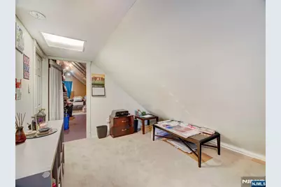 140 Westervelt Avenue, Hawthorne, NJ 07506 - Photo 29