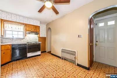 15 Passaic Avenue, Woodland Park, NJ 07424 - Photo 13