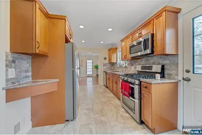 157 Glenbrook Parkway, Englewood, NJ 07631 - Photo 17