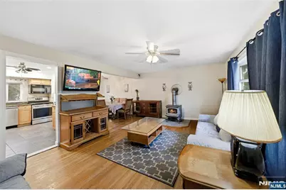 22 Cottage Street, Belleville, NJ 07109 - Photo 3