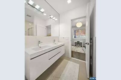 504 Undercliff Avenue, Edgewater, NJ 07020 - Photo 25