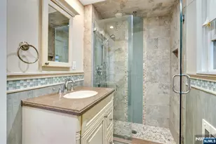 65 Merrison St, Teaneck Township, NJ 07666 - Photo 25