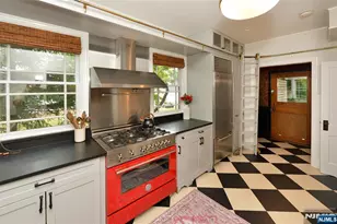 429 Sterling Pl, Ridgewood, NJ 07450 - Photo 9