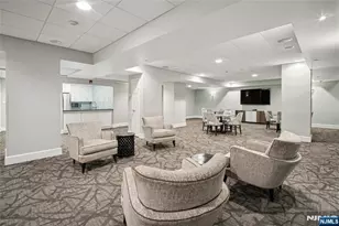 2200 N Central Road 3U, Fort Lee, NJ 07024 - Photo 21