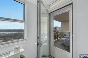 2200 N Central 15G, Fort Lee, NJ 07024 - Photo 21