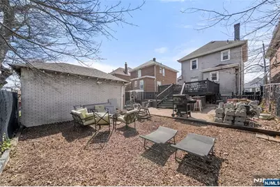461 Greenmount Avenue, Cliffside Park, NJ 07010 - Photo 25