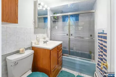 34 Lakeview Avenue, Butler, NJ 07405 - Photo 11