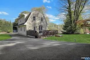 172 Yawpo Ave, Oakland, NJ 07436 - Photo 39