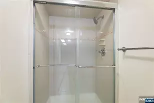 619 Cadmus Ct, Teaneck Township, NJ 07666 - Photo 43