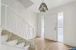 619 Cadmus Ct, Teaneck Township, NJ 07666 - Photo 13