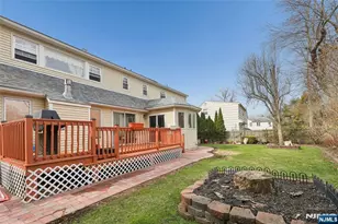 619 Cadmus Ct, Teaneck Township, NJ 07666 - Photo 5