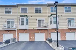 906 Memorial Dr, Belleville, NJ 07109 - Photo 3