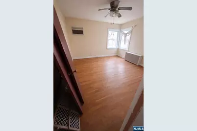 841 Prince Street, Teaneck Township, NJ 07666 - Photo 5